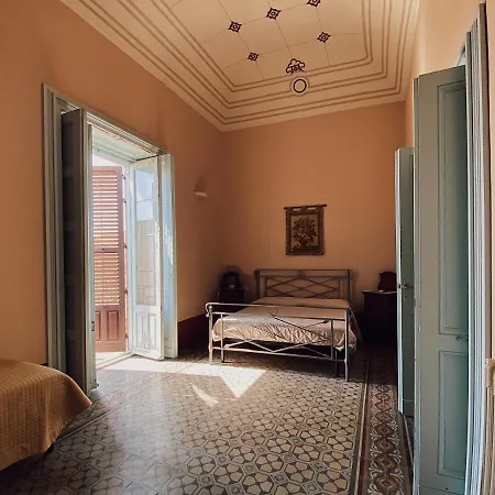 Palazzo Gambuzza 3*
