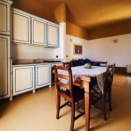Palazzo Gambuzza 3*