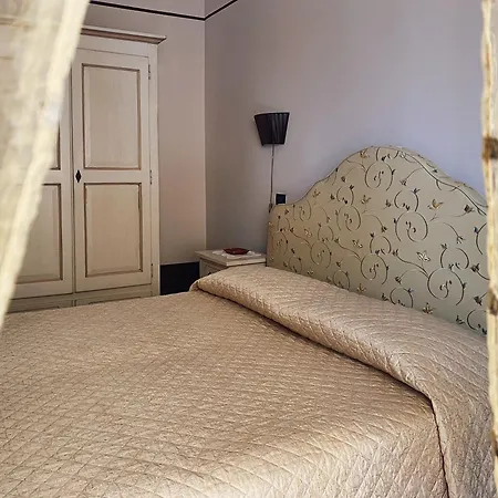Apartahotel Palazzo Gambuzza 4*