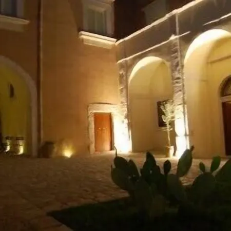 Palazzo Gambuzza Aparthotel 4*