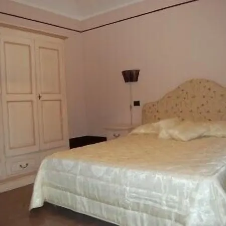 Palazzo Gambuzza Lägenhetshotell 4*
