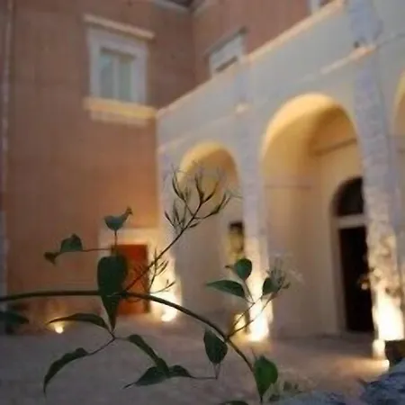 Lägenhetshotell Palazzo Gambuzza 4*